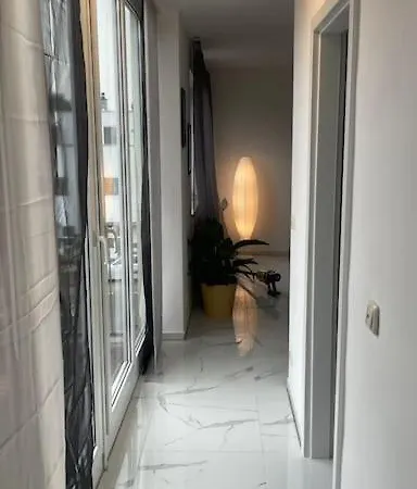 Gemuetlichkeit Am Rhein Koeln Bonn Messe شقة *